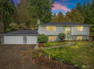25 Lapsley Dr, Dupont, WA 98327