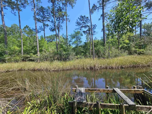 5779 Windover St, Milton, FL 32583