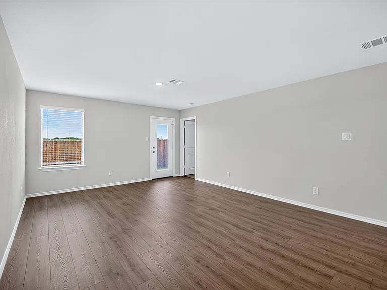 3022 Serenity Ln — Photo 2