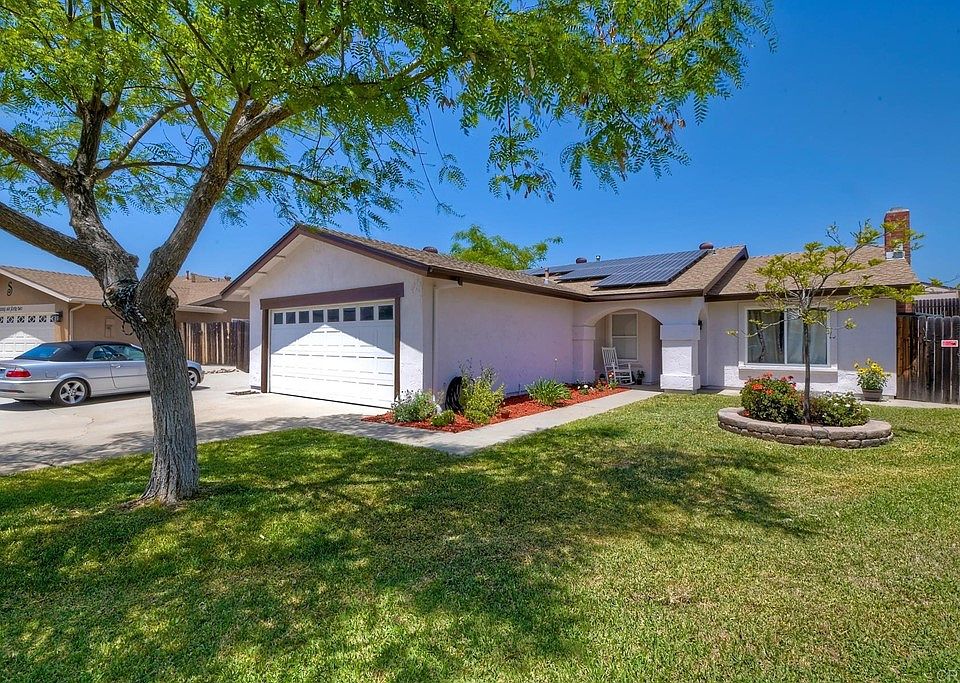 1st image of 2650 Meadowbrook Pl