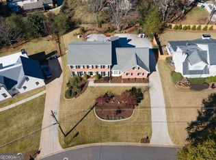 5370 Redfield Rd, Atlanta, GA 30338