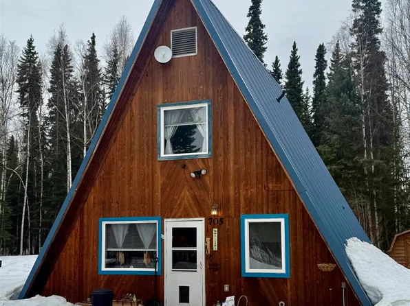 705 Cyclone Dr, Fairbanks, AK 99712