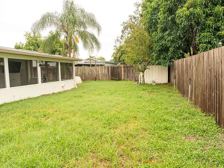 4315 Blonigen Ave — Photo 31
