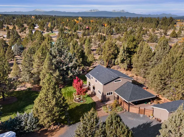 60135 Stirling Dr, Bend, OR 97702