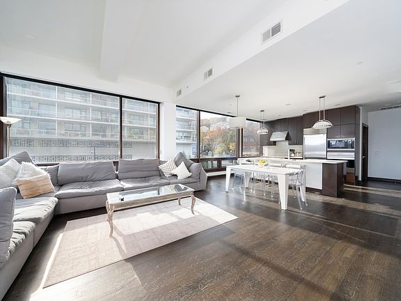 Living/Kitchen