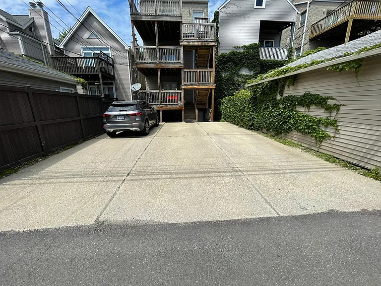 1535 W Oakdale Ave #2 — Photo 11