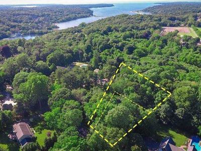 Saw Mill Ln, Cold spring harbor, NY, 11724