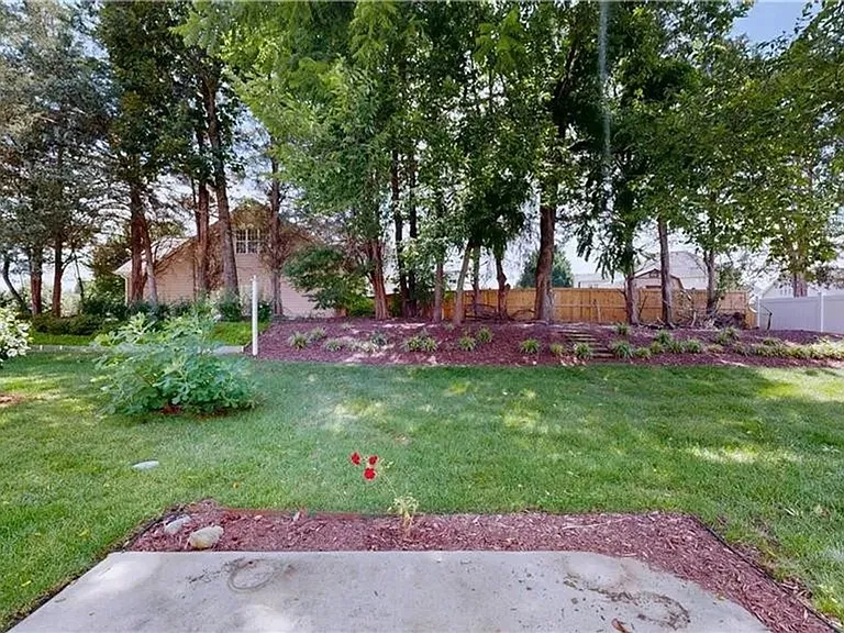 3048 Sycamore Point Trl — Photo 40
