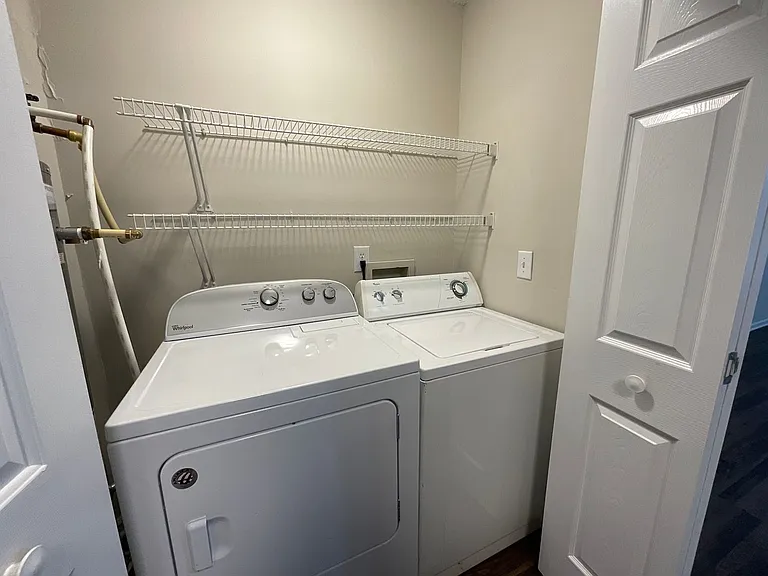 Meridian Park Apartments — Photo 88
