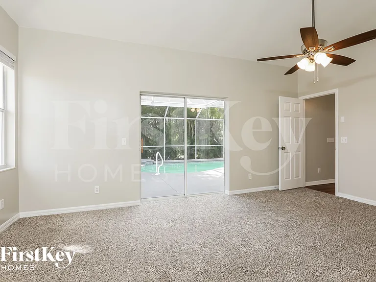 718 Long Lines Ln — Photo 10