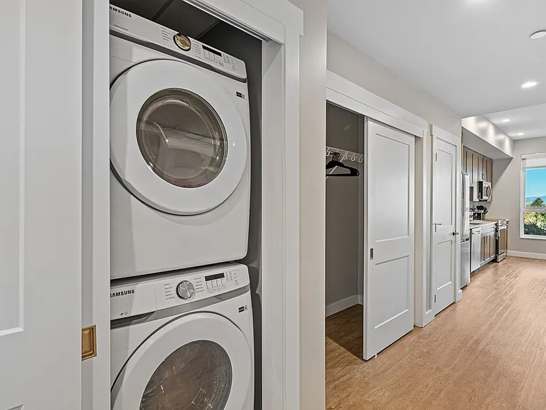 110 W Beall St #407 — Photo 17