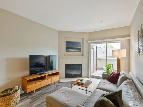 8745 Greenwood Avenue N #115, Seattle, WA 98103