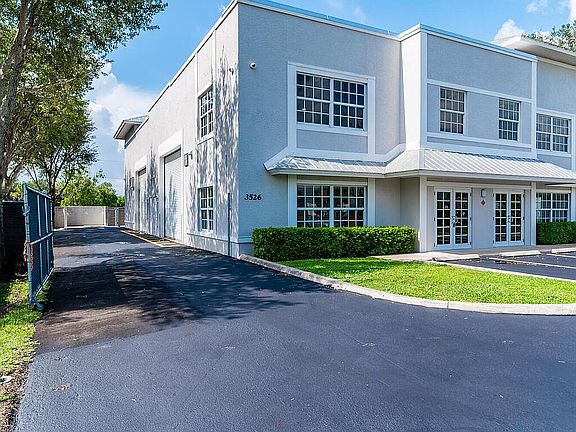 4th image of 3526 Plover Ave
