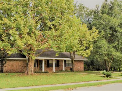 2120 Soundview Dr, Gautier, MS, 39553