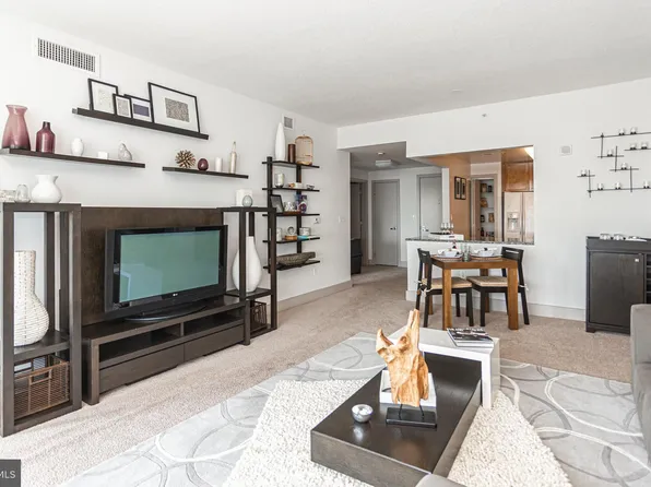 717 S Columbus Blvd Unit 1510, Philadelphia, PA 19147