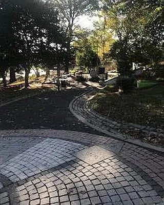 Rented by RealTegrity NY LLC | media 64