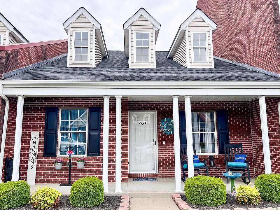 1st image of 2116 W Park Dr