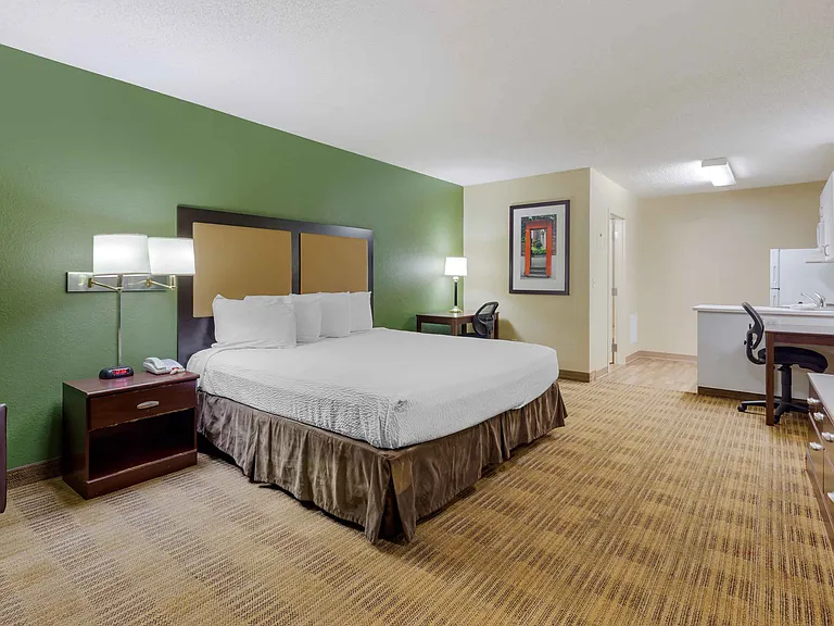 Studio Suite - 1 King Bed