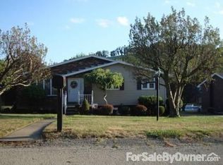 115 Irwin Ave, Houston, PA 15342