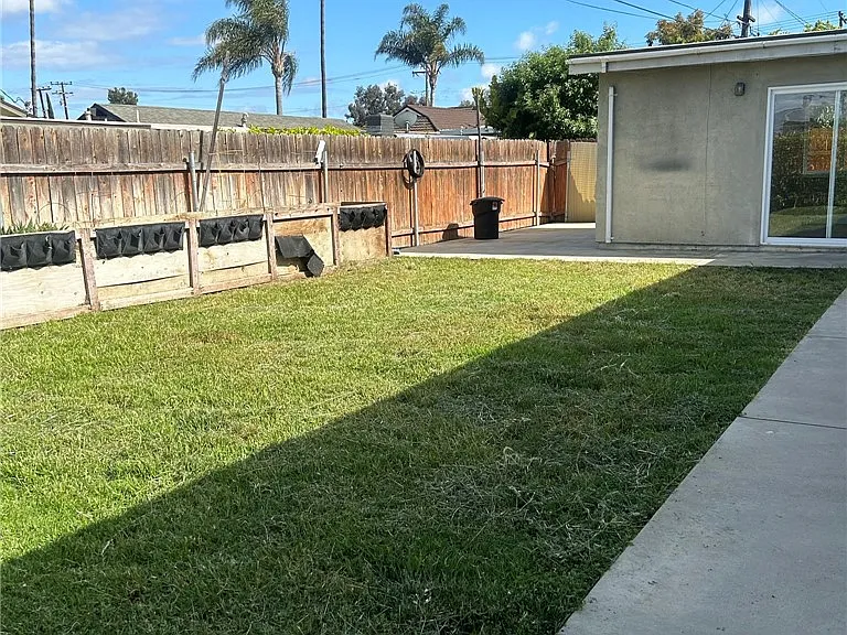 3058 Madison Ave — Photo 11