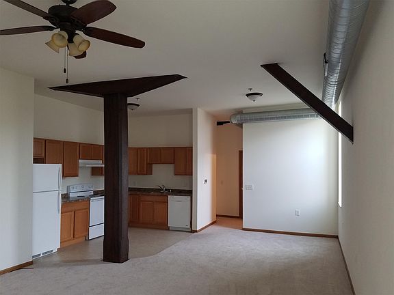 5th image of 351 W Fulton St #14137209