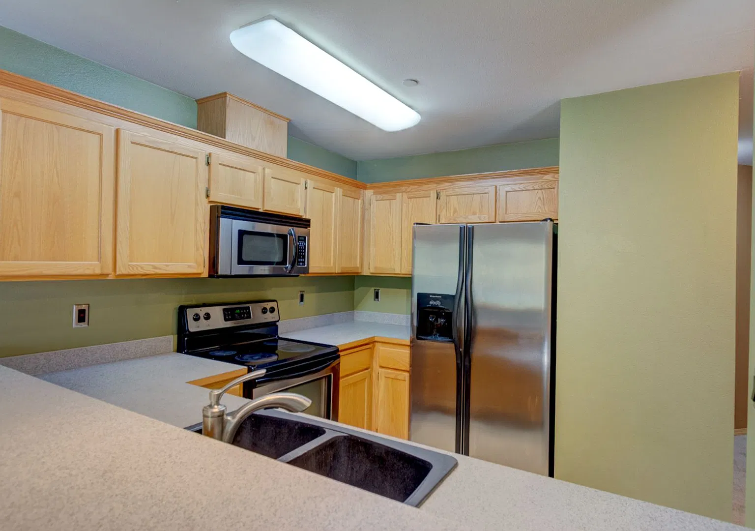 2 Bed 2 Bath Condo — Photo 2
