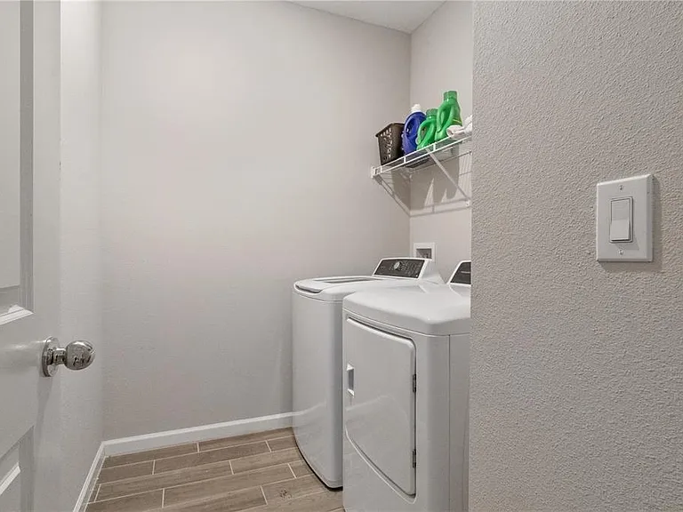 9324 SW 58th Cir — Photo 7