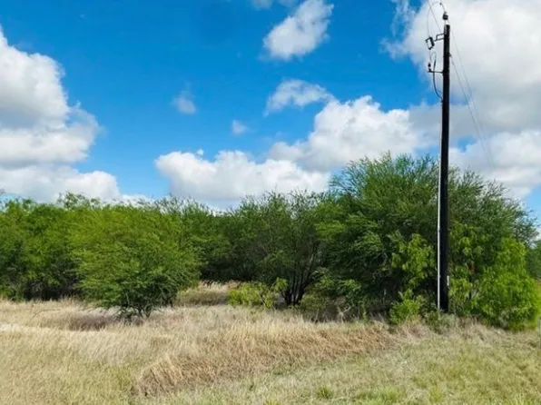 (undisclosed Address), Mathis, TX 78368