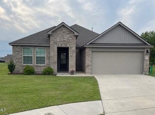 104 Caldwell Sugar Rd, Youngsville, LA 70592
