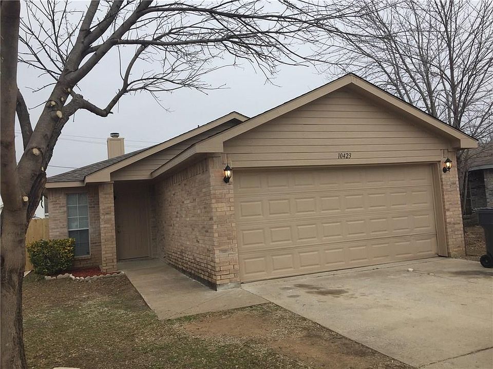 1st image of 10423 Blackjack Oaks Dr
