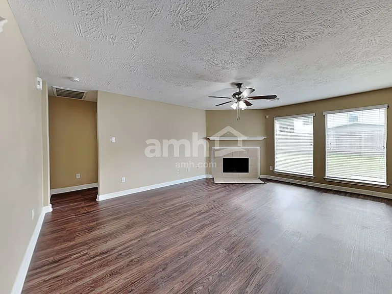 26881 Armor Oaks Dr — Photo 6