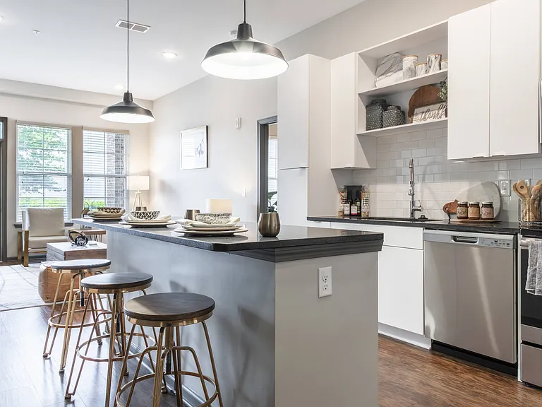 Bluebird Row Apartments — Photo 37