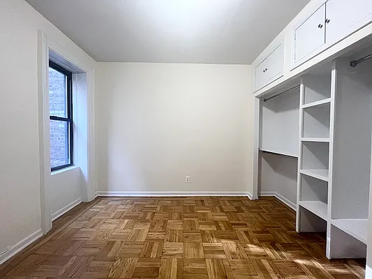 Rented by City Connections Realty | media 18