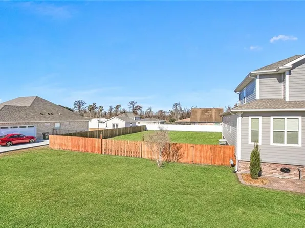 Story Park Blvd, Meraux, LA 70075