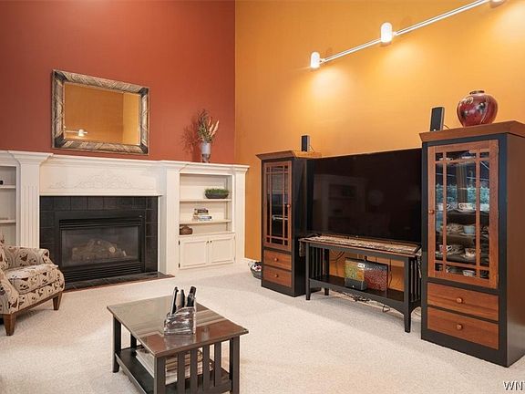 4th image of 18 Sussex Ln