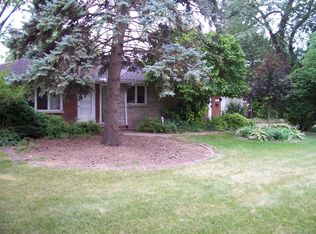 1015 Lehnertz Ave, Aurora, IL 60505