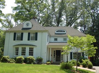 230 Richards Rd, Ridgewood, NJ 07450