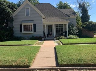 813 12th St, Paducah, TX 79248