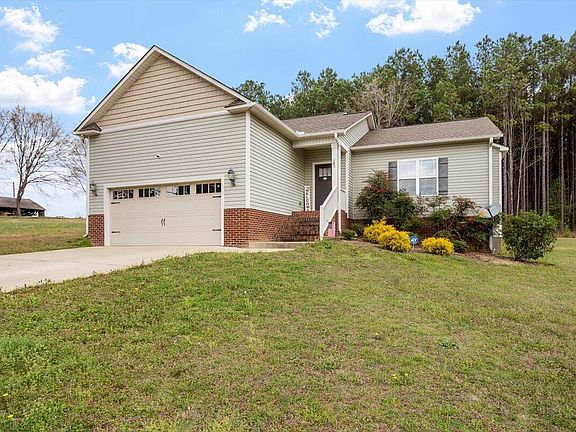 3rd image of 165 Turlington Rd