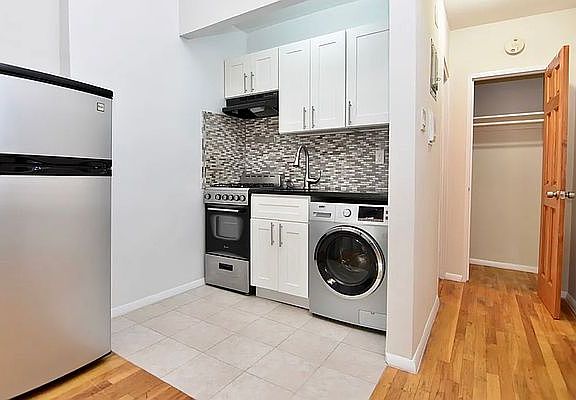 3rd image of 146 W 120th St APT 3