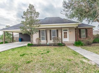 105 Bridgeport Ln, Carencro, LA 70520