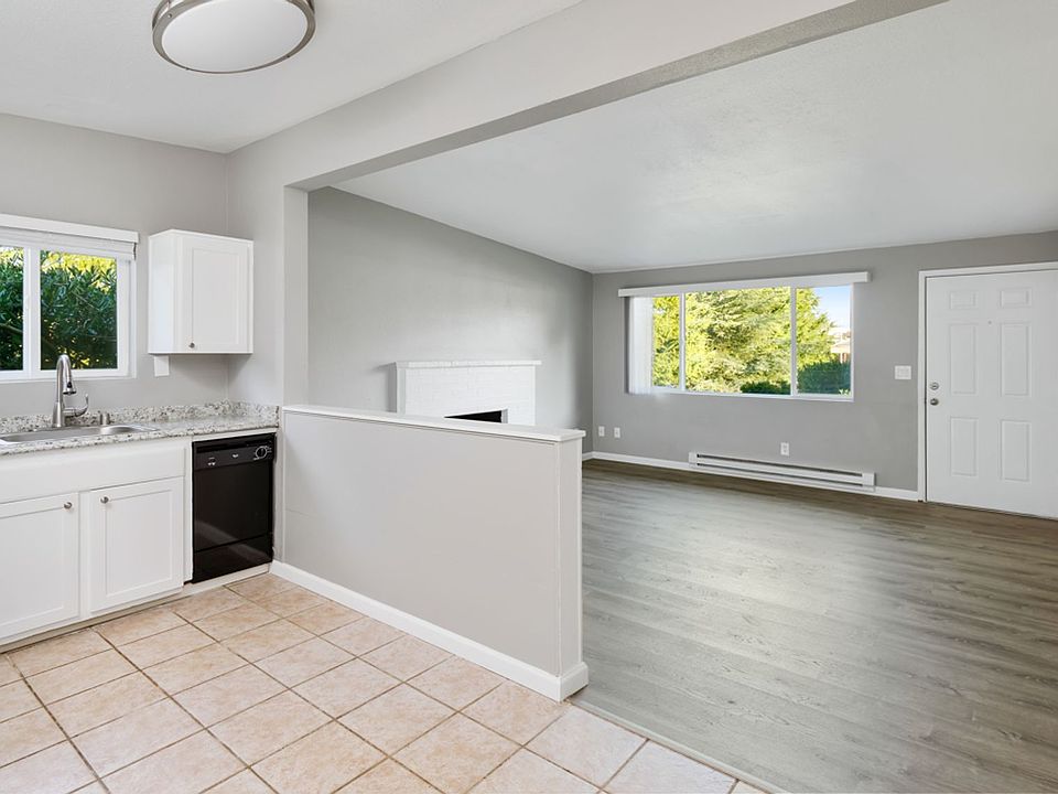 1st image of 23816 100th Ave SE #32