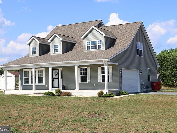 3rd image of 840 Abagail Cir