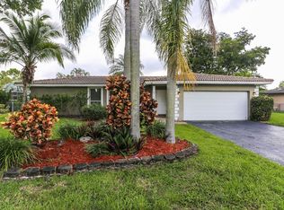8719 NW 19th Dr, Pompano Beach, FL 33071