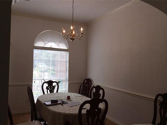 4th image of 7000 Echo Lake Ct