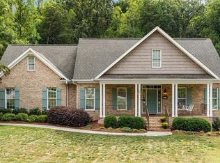 156 Keel Ct, Stokesdale, NC 27357
