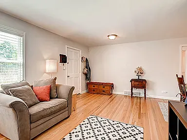 3 bed, 1578 sqft, $2,600 — Photo 2