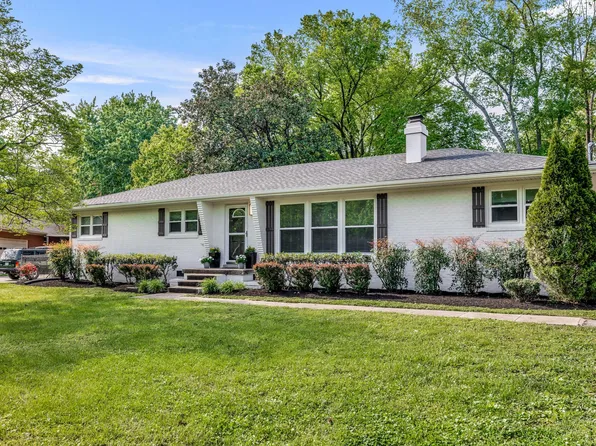 907 Elliott Dr, Murfreesboro, TN 37129