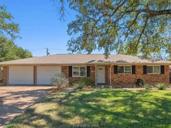 401 Leslie Dr, Bryan, TX 77802