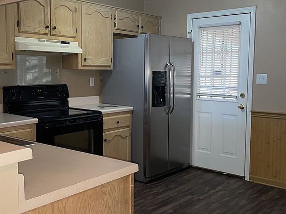 5th image of 9299 Charly Hill Ln